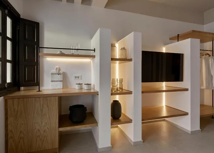 Oia Suites